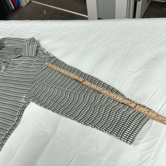 3rd + Malt Stretchy Button Up Green White Women’s Size Large Shirt Career Office - Picture 6 of 9